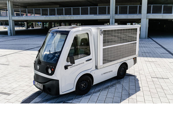découvrez les avantages des panneaux solaires pour camion, une solution écologique et économique pour alimenter vos équipements tout en réduisant votre empreinte carbone. optimisez l'autonomie de votre véhicule et profitez d'une énergie renouvelable lors de vos déplacements !