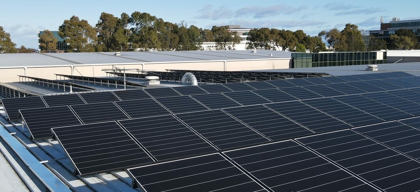 découvrez comment les panneaux solaires peuvent transformer l'énergie des cliniques, offrant une solution durable et économique pour réduire les coûts énergétiques tout en contribuant à la protection de l'environnement.
