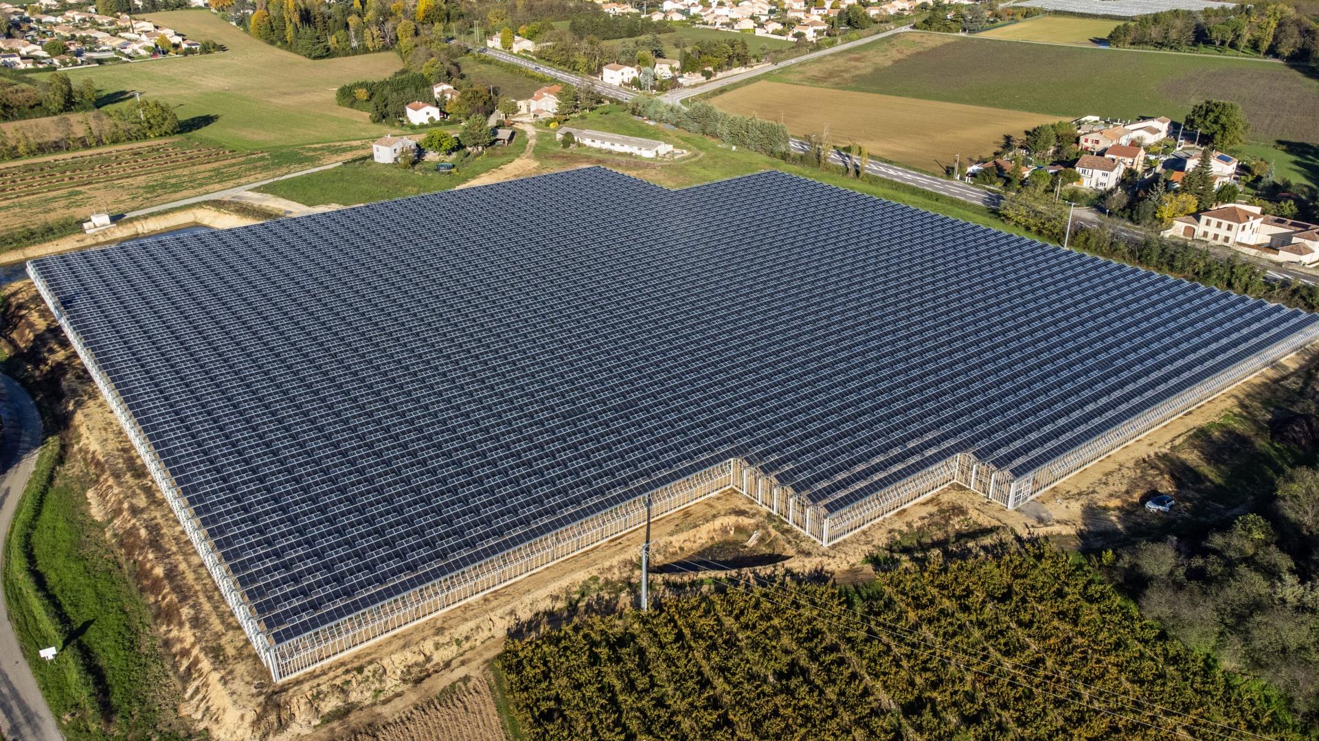 découvrez comment les panneaux solaires peuvent transformer l'énergie des collectivités en un atout durable et économique. optimisez votre consommation d'énergie tout en réduisant votre empreinte carbone grâce à des solutions photovoltaïques adaptées à vos besoins.
