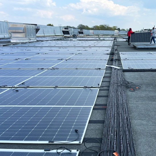 découvrez l'efficacité des panneaux solaires commerciaux pour réduire vos coûts énergétiques et optimiser votre impact environnemental. investissez dans une solution durable et rentable qui s'adapte aux besoins de votre entreprise.