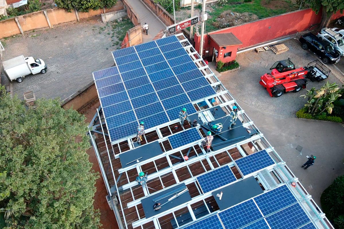 découvrez les avantages des panneaux solaires commerciaux pour votre entreprise. réduisez vos coûts énergétiques, augmentez votre durabilité et contribuez à la protection de l'environnement grâce à des solutions solaires adaptées à vos besoins.