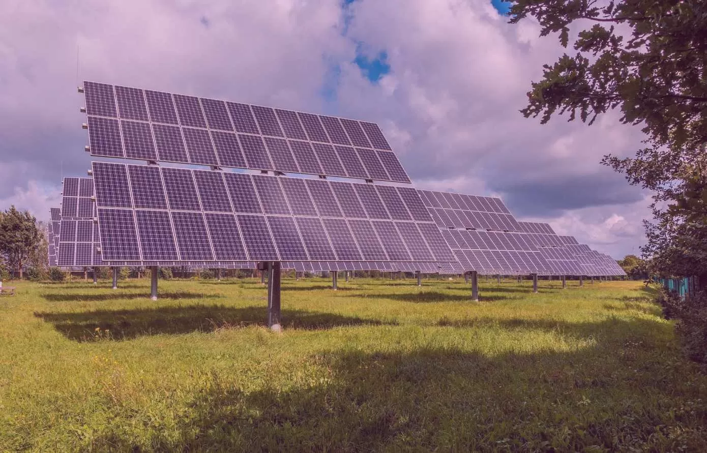 découvrez comment les panneaux solaires durables peuvent transformer votre consommation d'énergie tout en préservant l'environnement. optez pour une solution écologique et économique qui favorise le développement durable.
