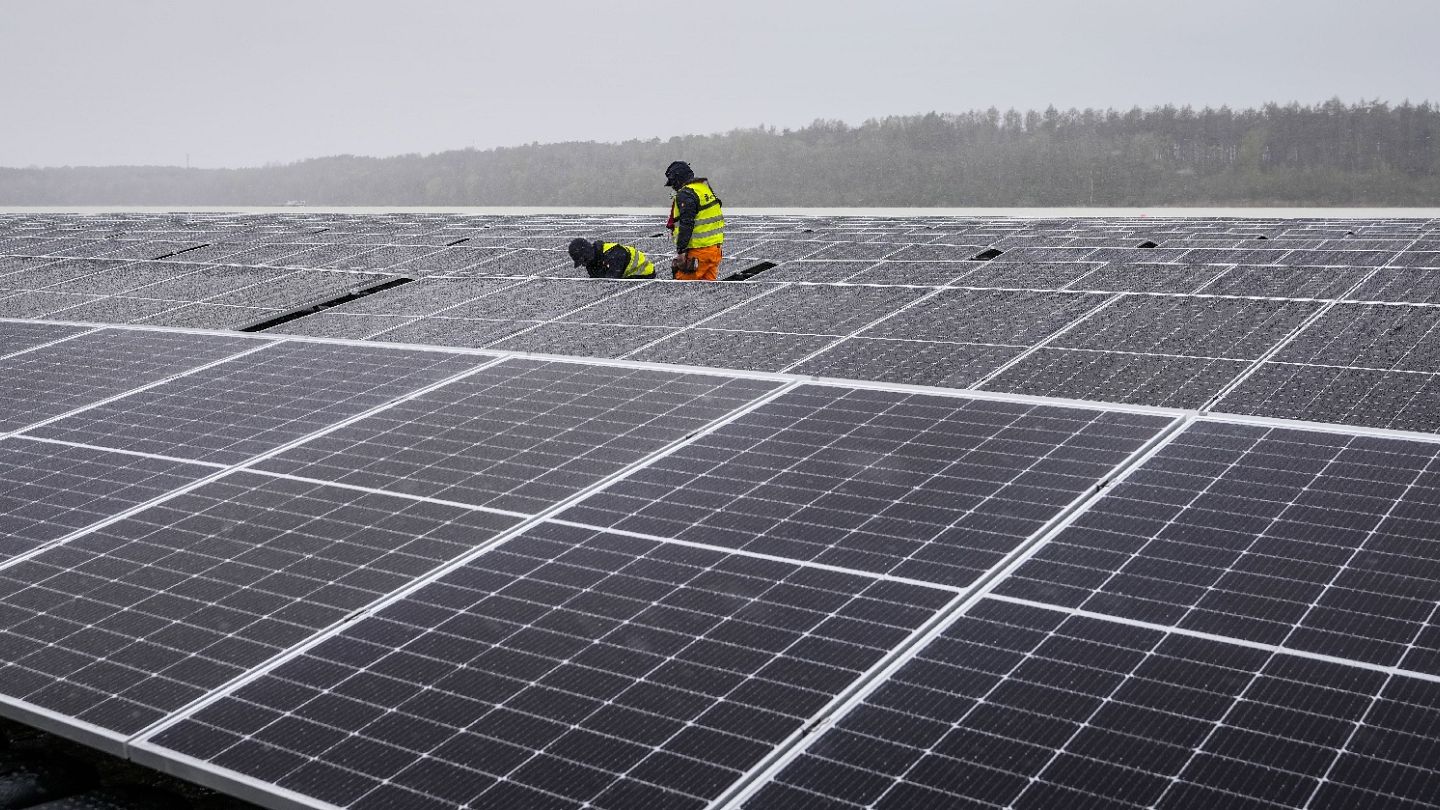 découvrez les panneaux solaires économiques en allemagne, une solution écologique et rentable pour réduire vos factures d'énergie tout en préservant l'environnement. informez-vous sur les avantages fiscaux, les subventions et les technologies innovantes disponibles sur le marché.
