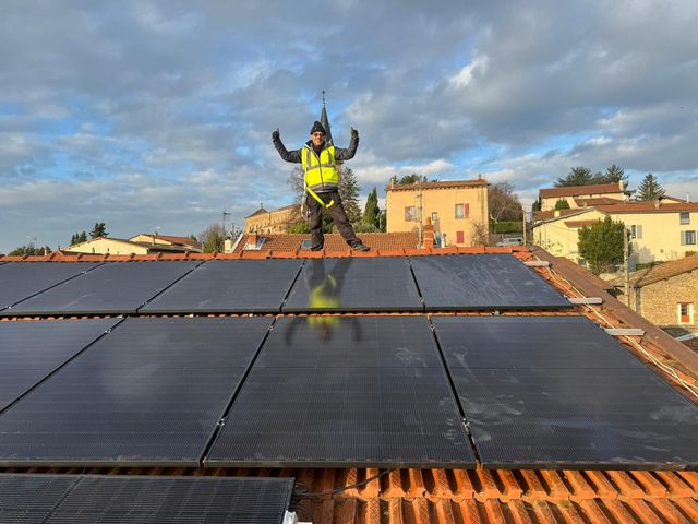 découvrez les avantages des panneaux solaires en alsace : une solution écologique pour réduire vos factures d'énergie et contribuer à la transition énergétique. profitez de notre expertise locale pour un accompagnement sur mesure dans votre projet d'installation solaire.