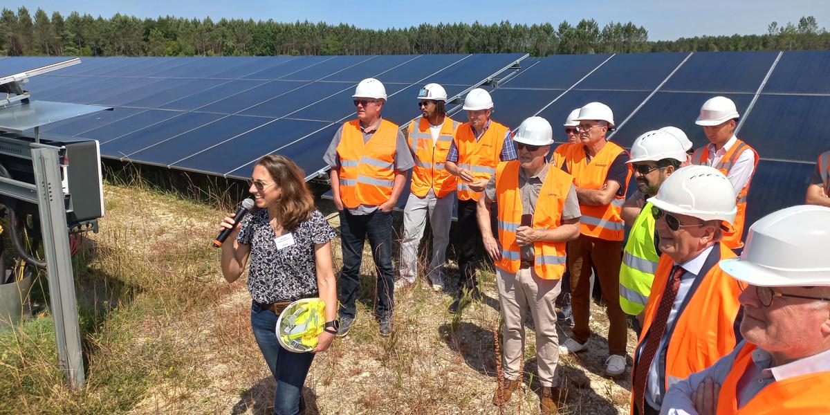 découvrez comment les panneaux solaires influencent l'acceptabilité sociale. explorez les enjeux environnementaux, économiques et sociaux liés à l'adoption de l'énergie solaire, ainsi que les perceptions et les obstacles rencontrés par les communautés. informez-vous sur les initiatives qui améliorent l'acceptation des projets solaires au sein des populations.