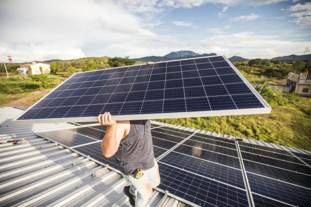 découvrez comment optimiser votre investissement grâce aux panneaux solaires. analysez les aides financières, crédits d'impôts et retours sur investissement pour rendre votre transition énergétique à la fois rentable et durable.