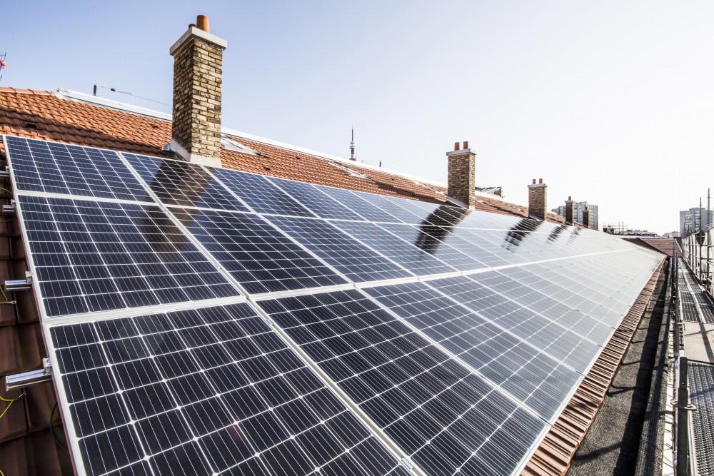 découvrez comment les panneaux solaires peuvent favoriser l'inclusion sociale en apportant des solutions énergétiques accessibles à tous. cet article explore les initiatives et projets qui allient durabilité et justice sociale, tout en promouvant l'économie verte.