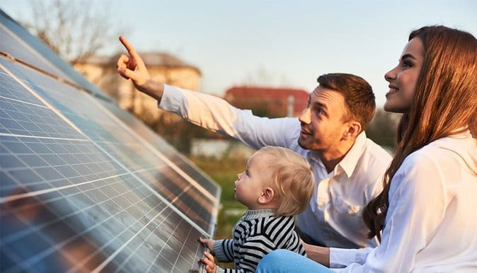 découvrez comment investir dans des panneaux solaires peut générer des profits significatifs tout en contribuant à la protection de l'environnement. explorez les avantages économiques, les réductions de factures d'électricité et les incitations gouvernementales qui rendent cette option durable rentable.