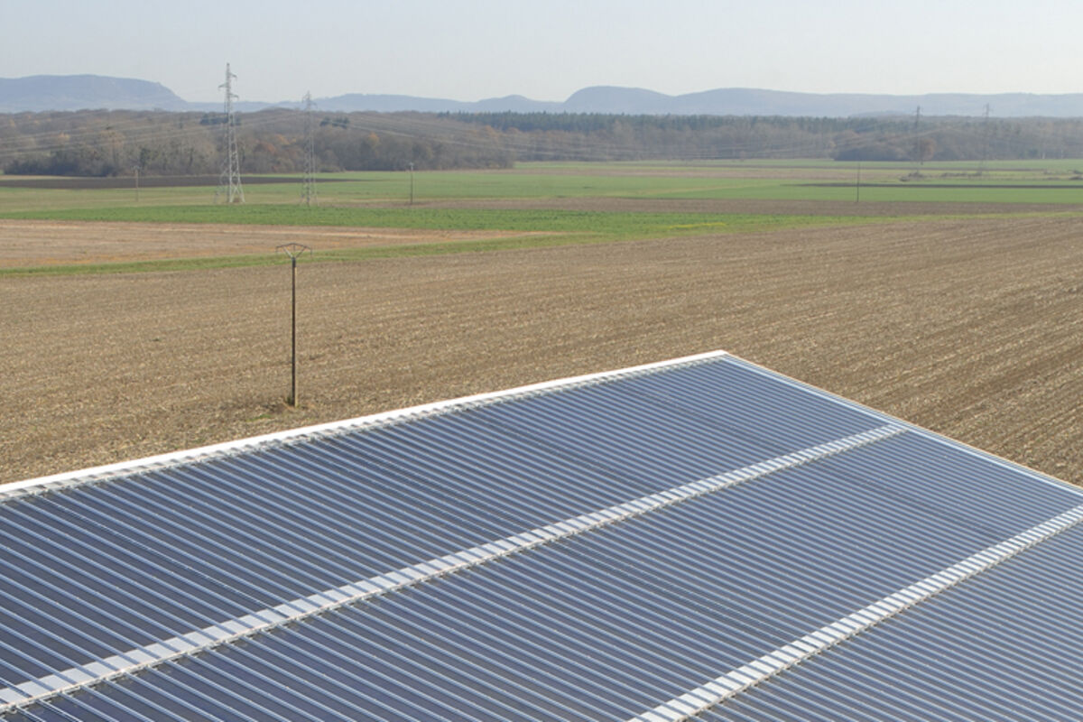 découvrez comment l'intégration des panneaux solaires dans l'urbanisme durable transforme nos villes en espaces plus écologiques et économes en énergie. apprenez les avantages de cette synergie pour un avenir plus vert.