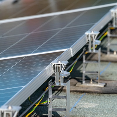 découvrez les panneaux solaires innovants qui révolutionnent la production d'énergie renouvelable. profitez d'une efficacité accrue, d'un design moderne et d'une installation simplifiée pour une transition énergétique durable et respectueuse de l'environnement.