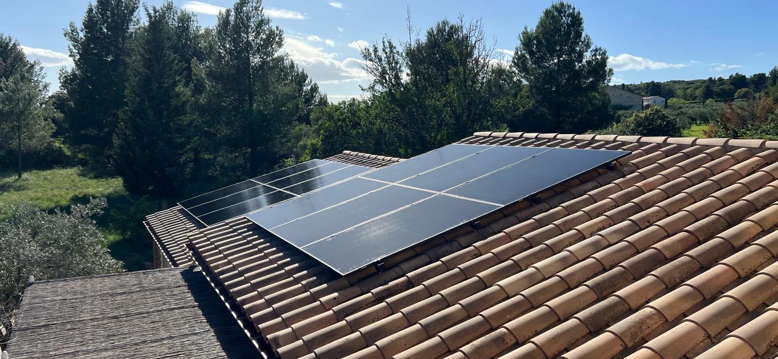 découvrez comment les panneaux solaires peuvent transformer votre maison en une source d'énergie renouvelable. profitez des avantages économiques et environnementaux de l'énergie solaire adaptée aux particuliers.