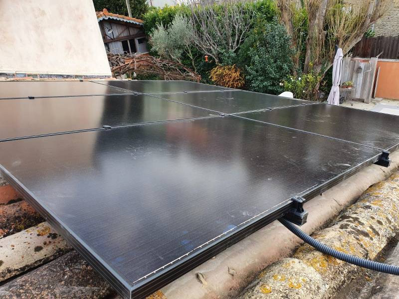 découvrez nos panneaux solaires pas chers qui vous permettent de produire de l'énergie renouvelable tout en réduisant vos factures d'électricité. profitez de solutions économiques et écologiques pour un avenir durable.