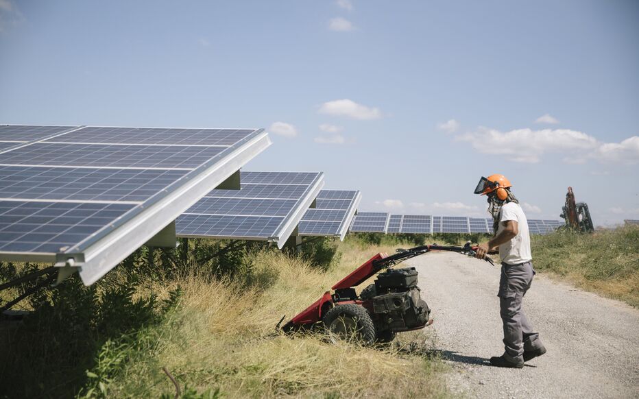 découvrez comment les panneaux solaires pour collectivités peuvent transformer l'énergie de votre communauté. optez pour des solutions durables et économes en énergie pour réduire les coûts et favoriser un avenir plus vert.