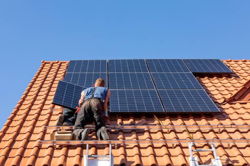 découvrez comment les panneaux solaires pour professionnels peuvent réduire vos coûts énergétiques et améliorer votre image de marque. investissez dans une solution durable et performante pour votre entreprise.