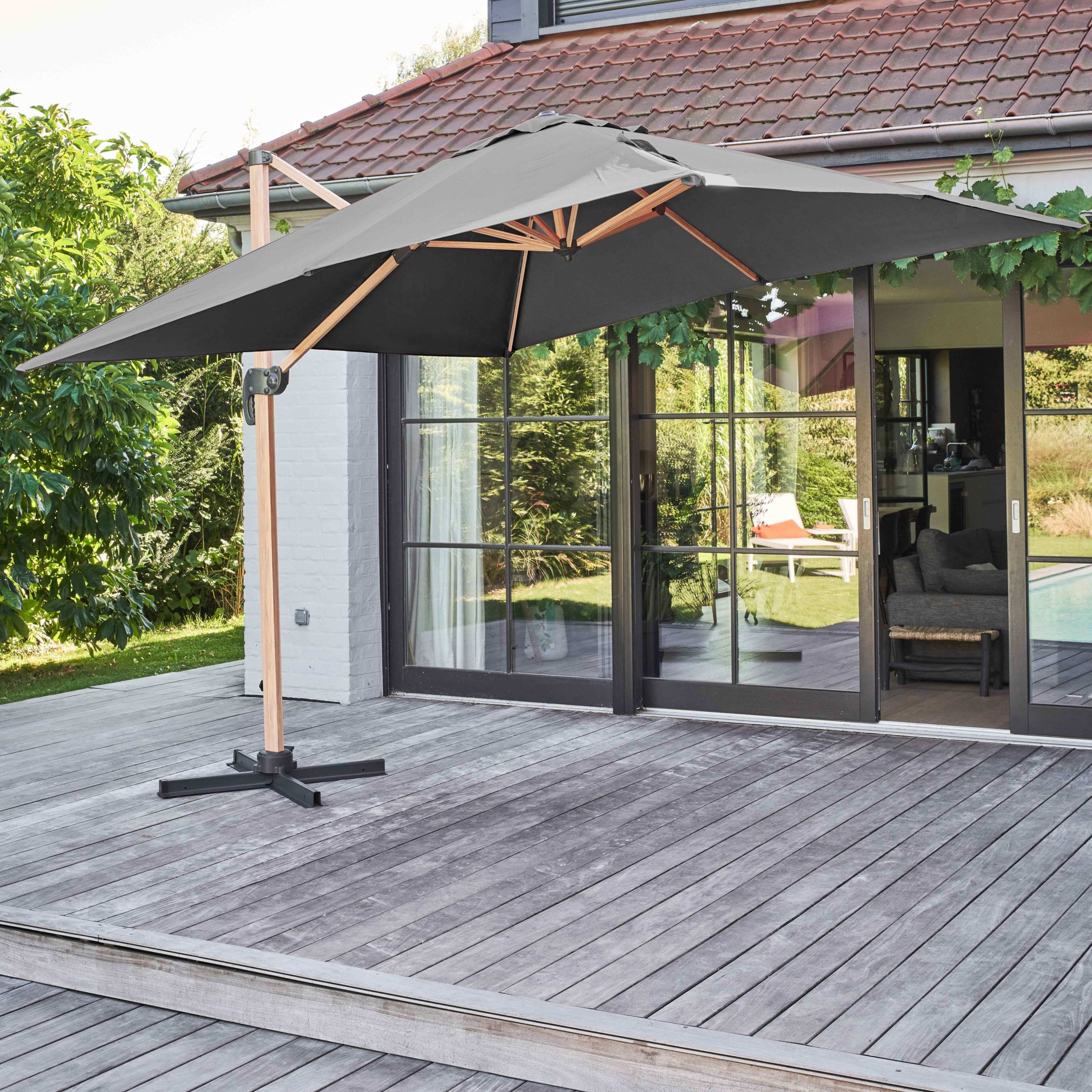 découvrez notre sélection de parasols élégants et fonctionnels pour profiter du plein air en toute ombre. parfaits pour votre jardin, terrasse ou balcon, nos parasols allient design et résistance aux intempéries.
