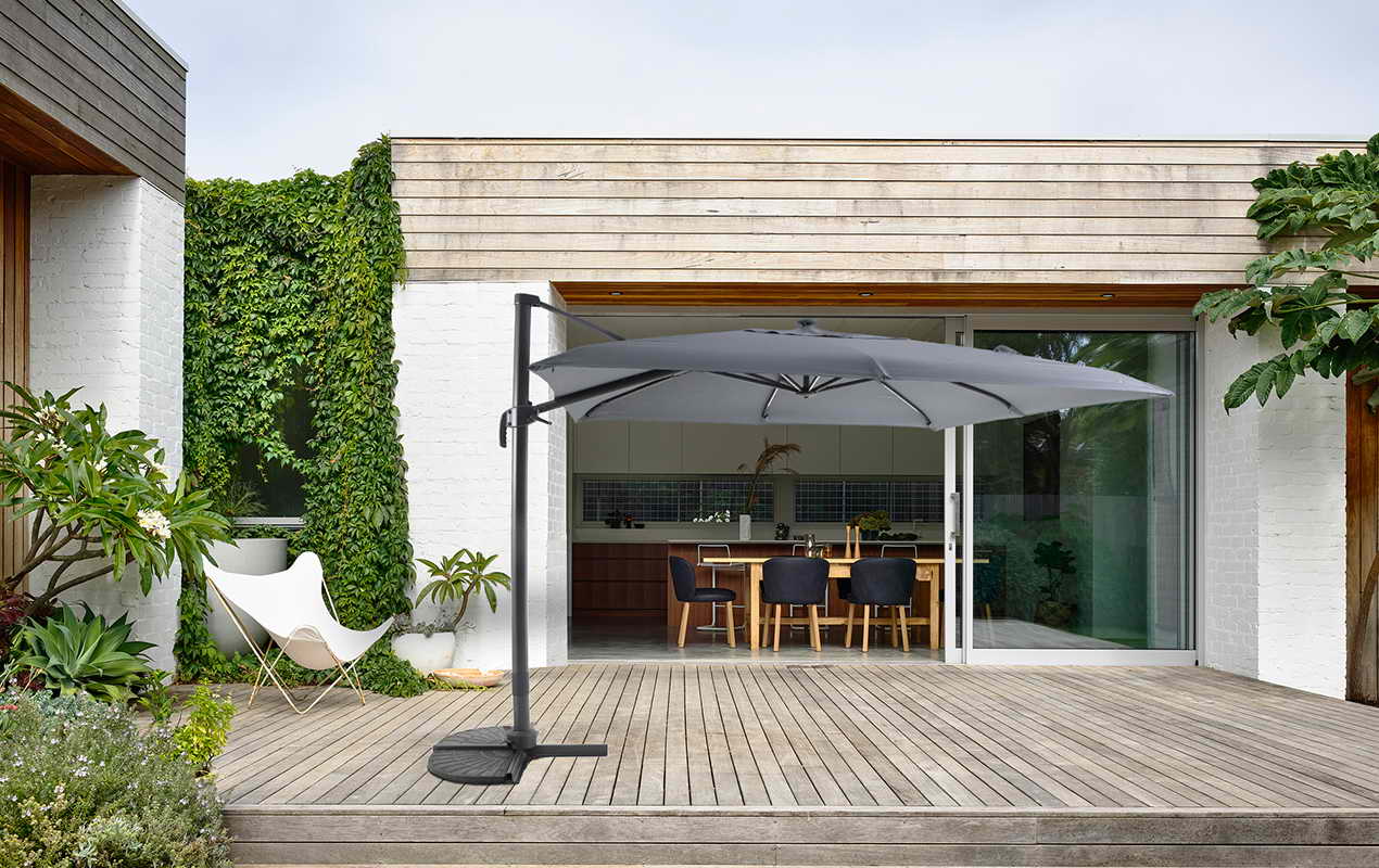 découvrez notre parasol solaire pour jardin, idéal pour profiter de vos moments en extérieur tout en restant à l'abri du soleil. design élégant et fonctionnalité moderne, il recharge votre smartphone grâce à ses panneaux solaires intégrés. parfait pour embellir votre espace extérieur et garantir votre confort.