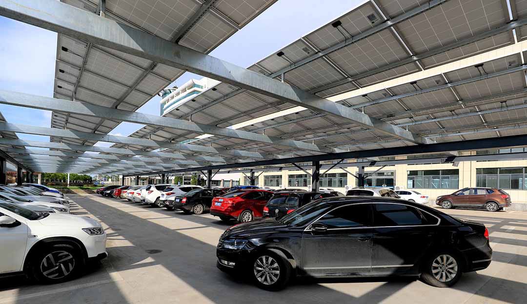 découvrez les parkings solaires, une solution innovante alliant durabilité et efficacité. optimisez l'espace tout en produisant de l'énergie renouvelable, réduisez votre empreinte carbone et participez à la transition énergétique. idéal pour les entreprises soucieuses de leur impact environnemental.