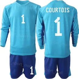 découvrez les performances exceptionnelles de thibaut courtois sur le terrain de football, où son talent sous le soleil éblouissant fait la différence pour son équipe et impressionne les fans.