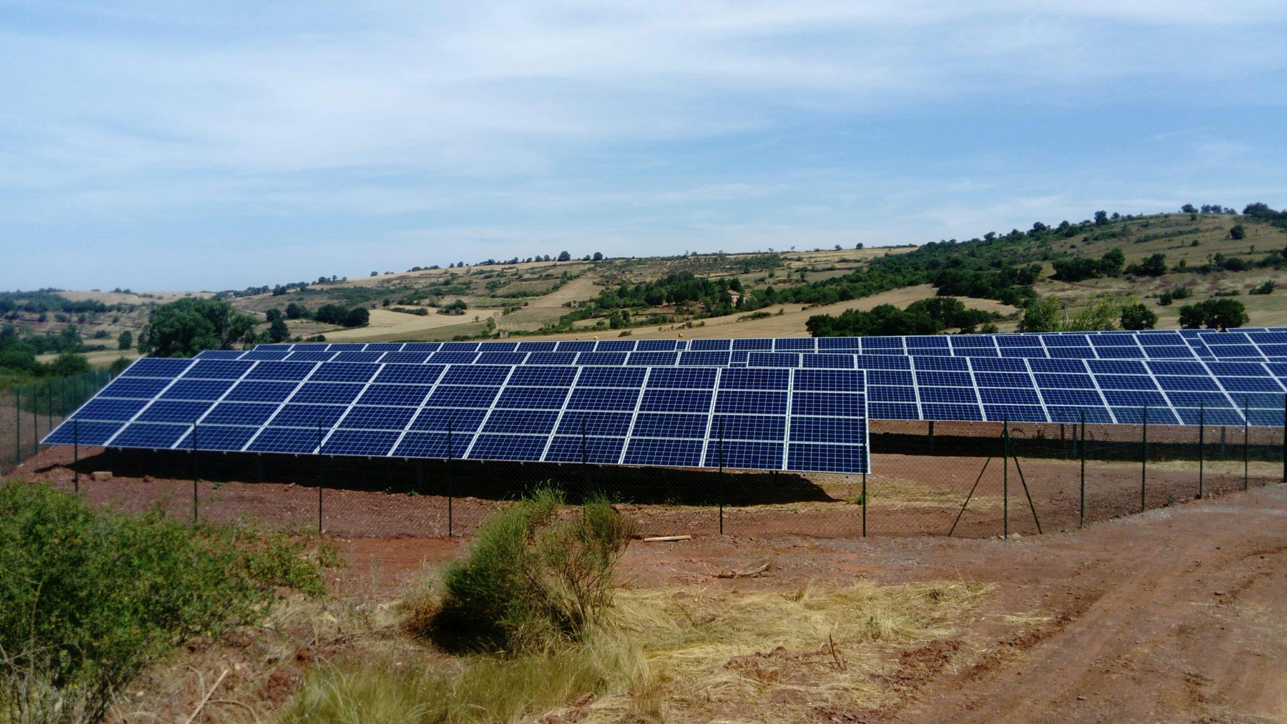 découvrez les solutions photovoltaïques en aveyron pour une énergie renouvelable et durable. profitez des avantages du solaire pour réduire vos factures et contribuer à la transition énergétique.