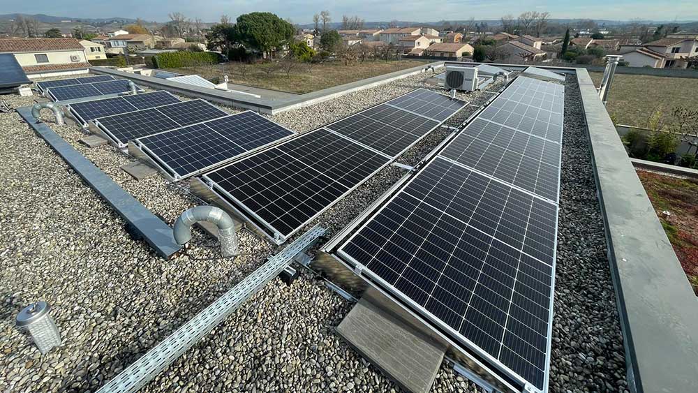 découvrez comment le photovoltaïque en entreprise peut réduire vos coûts énergétiques, améliorer votre image de marque et contribuer à la durabilité. transformez l'énergie solaire en un atout pour votre activité et engagez-vous vers un avenir plus vert.