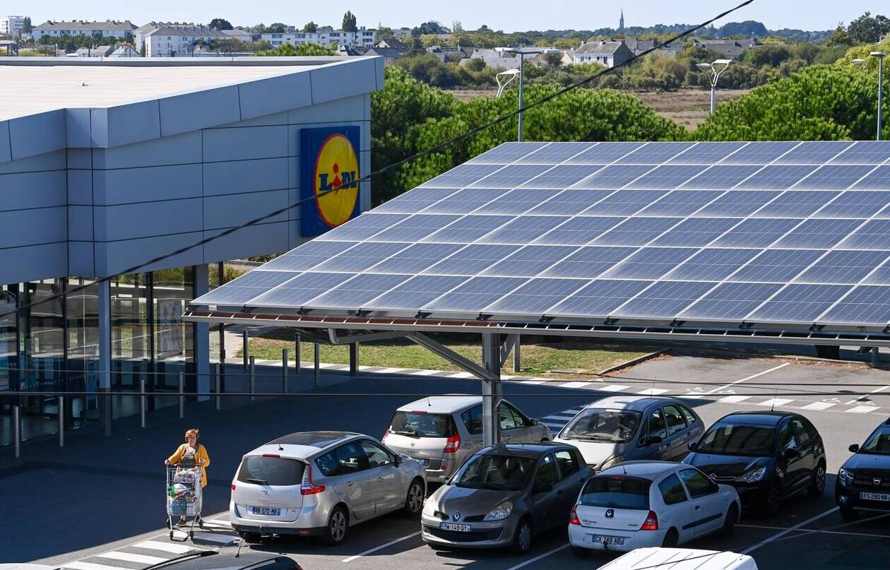découvrez le potentiel du photovoltaïque en france : solutions énergétiques durables, bénéfices écologiques, et opportunités d'investissement. informez-vous sur les dernières innovations et les aides disponibles pour vous lancer dans l'énergie solaire.