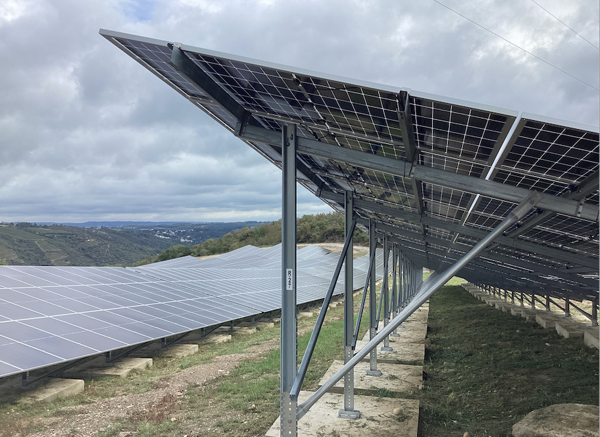découvrez notre entreprise spécialisée dans le photovoltaïque à lyon, offrant des solutions innovantes et durables pour l'énergie solaire. profitez d'une expertise locale pour optimiser votre installation et réduire vos factures d'électricité tout en préservant l'environnement.