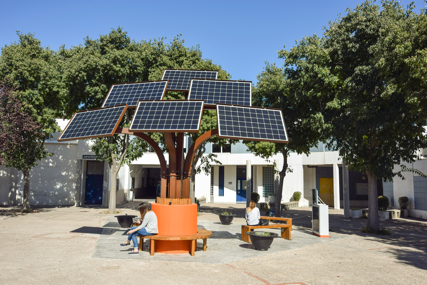 découvrez les solutions photovoltaïques à perpignan pour transformer votre consommation d'énergie. bénéficiez d'une énergie renouvelable, économique et respectueuse de l'environnement. informez-vous sur les installations solaires adaptées à vos besoins.