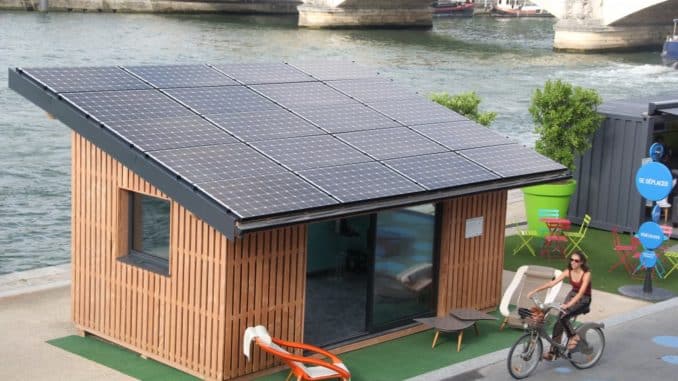découvrez les avantages d'un toit photovoltaïque, une solution énergétique durable qui permet de produire votre propre électricité tout en réduisant votre empreinte carbone. apprenez comment investir dans une installation solaire peut vous faire économiser sur vos factures et contribuer à un avenir plus vert.