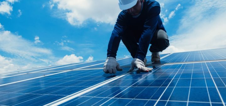 découvrez comment investir dans l'énergie photovoltaïque à toulouse pour un avenir durable. profitez d'installations solaires de qualité, réduisez vos factures d'électricité et contribuez à la transition énergétique. rejoignez le mouvement vers une énergie verte et responsable en choisissant des solutions photovoltaïques adaptées à vos besoins.