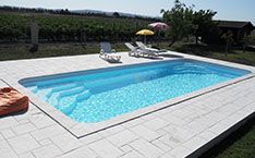découvrez notre magnifique piscine grande, l'espace parfait pour se détendre et s'amuser en famille ou entre amis. profitez d'une baignade rafraîchissante et d'instants inoubliables sous le soleil.