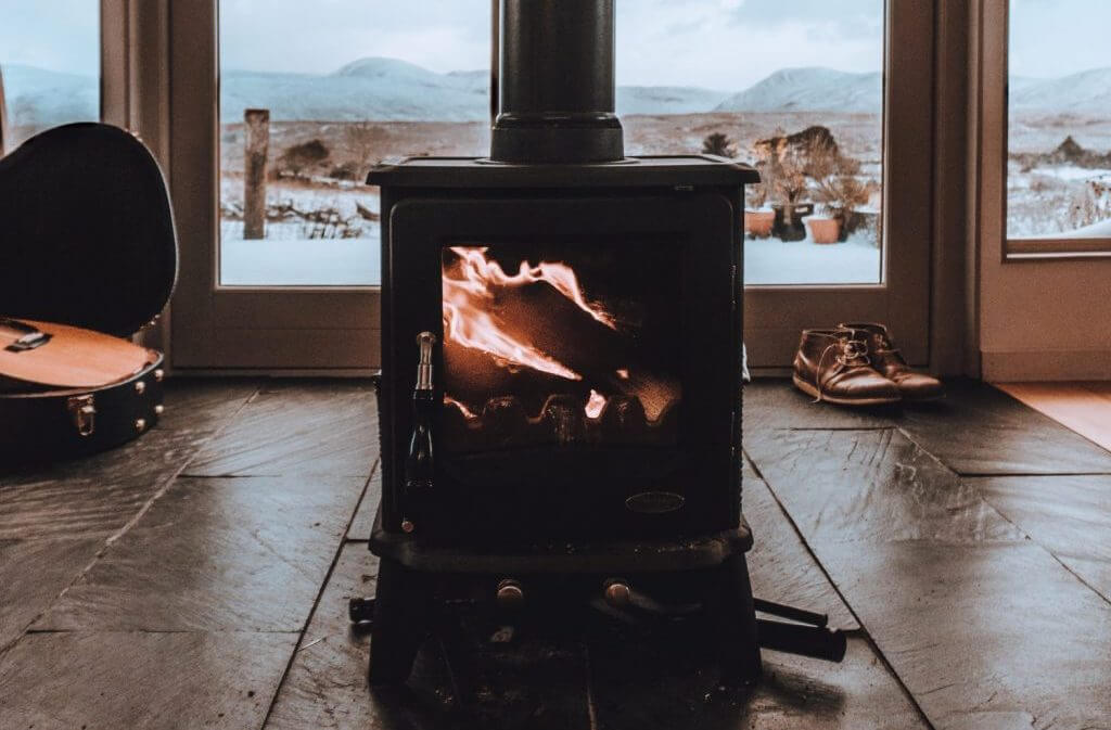 découvrez comment bénéficier d'un crédit d'impôt pour l'achat d'un poêle à bois. informez-vous sur les démarches à suivre et les avantages fiscaux liés à l'installation d'un système de chauffage écologique et performant.