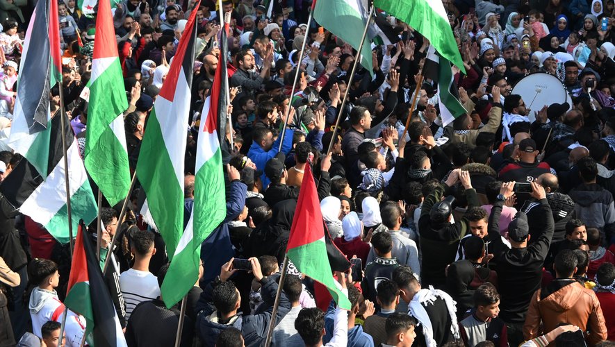 découvrez les enjeux cruciaux de la lutte pour le pouvoir et la révolte en 2025. analyse approfondie des mouvements sociaux, des révolutions contemporaines et des aspirations des peuples à travers le monde.