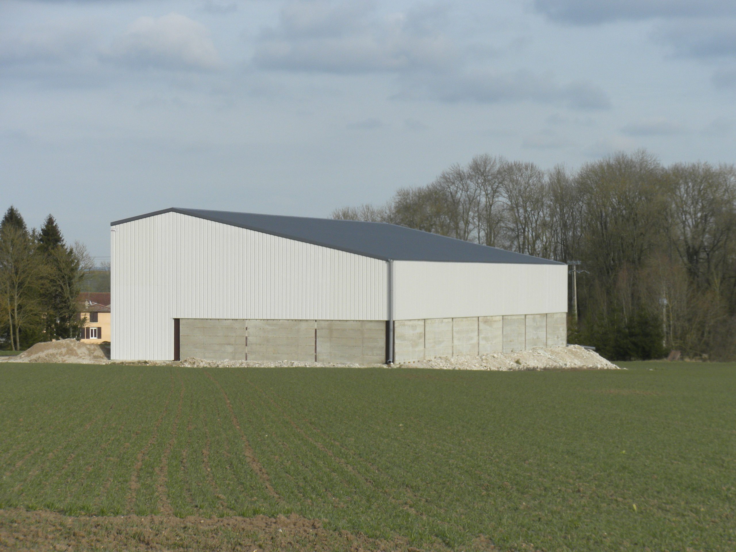 découvrez les tarifs compétitifs pour le stockage des céréales. optimisez vos coûts et garantissez la sécurité de vos récoltes grâce à nos solutions adaptées. obtenez des informations détaillées sur les prix et les services proposés pour un stockage efficace.