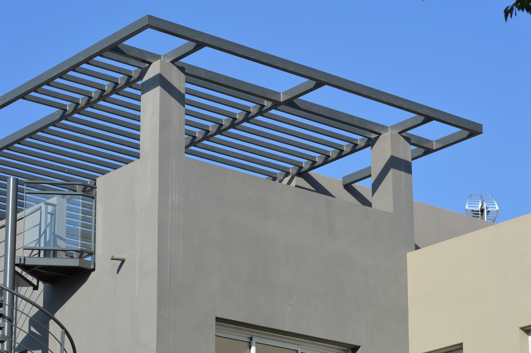 découvrez les prix des charpentes en métal, des options durables et économiques pour vos projets de construction. comparez les tarifs et choisissez la solution adaptée à vos besoins.