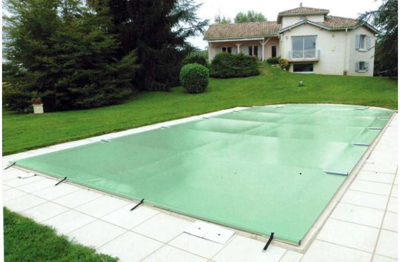 découvrez les meilleurs prix pour un large choix de couvertures de piscine adaptées à vos besoins. comparez les options et trouvez la solution idéale pour protéger votre piscine tout en respectant votre budget.