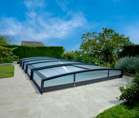 découvrez les prix des couvertures de piscine adaptées à tous les budgets. protégez votre piscine tout en optimisant son entretien grâce à nos conseils et sélections de produits.
