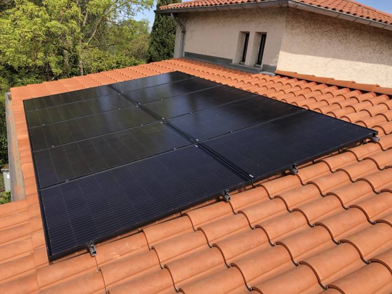 découvrez les prix compétitifs des panneaux solaires aeg, une solution idéale pour optimiser votre énergie renouvelable. comparez notre gamme et trouvez le meilleur choix pour votre installation solaire.