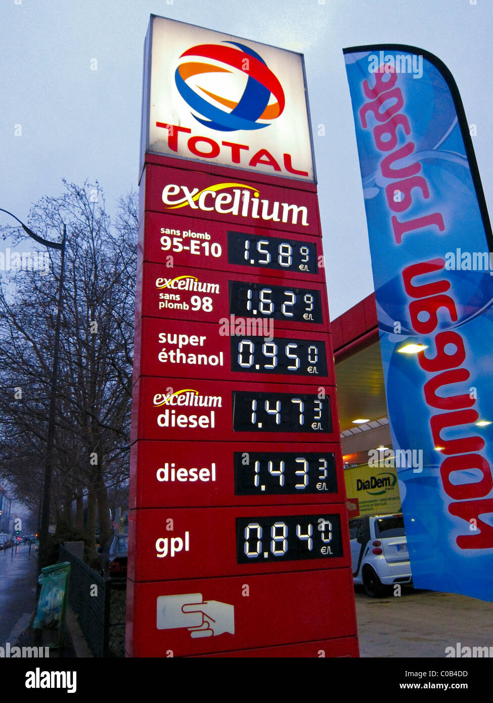 découvrez les différents aspects du prix total, incluant les frais supplémentaires et les remises potentielles, pour une meilleure gestion de vos dépenses et un choix éclairé dans vos achats.