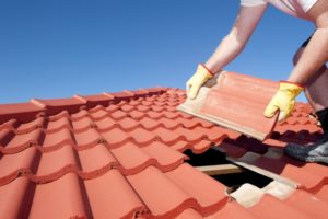 découvrez notre guide complet sur les prix des tuiles pour votre toiture. comparez les différentes options, styles et matériaux afin de choisir la solution qui correspond le mieux à votre budget et à vos besoins.