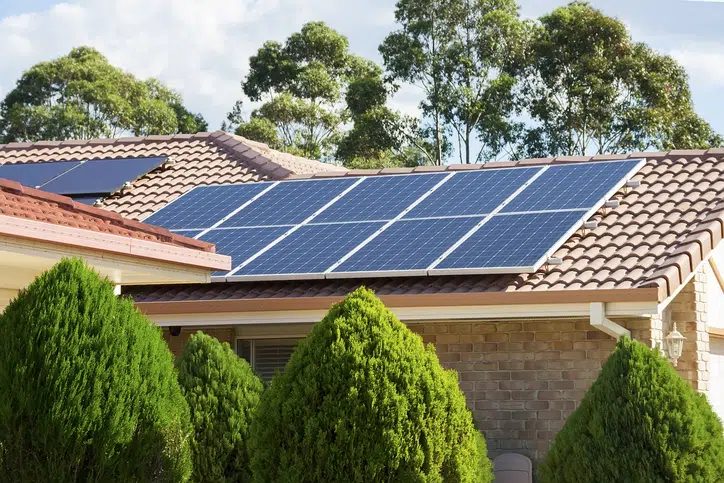 découvrez tout ce que vous devez savoir sur la puissance crête photovoltaïque, une mesure essentielle pour évaluer la performance des systèmes solaires. apprenez comment optimiser l'efficacité de vos panneaux solaires et maximiser votre production d'énergie renouvelable.
