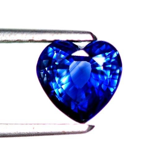 découvrez comment intégrer le bleu intense dans vos projets de décoration et de mode pour créer des ambiances uniques et captivantes. explorez des conseils d'utilisation et d'association de couleurs pour sublimer votre intérieur et votre style.