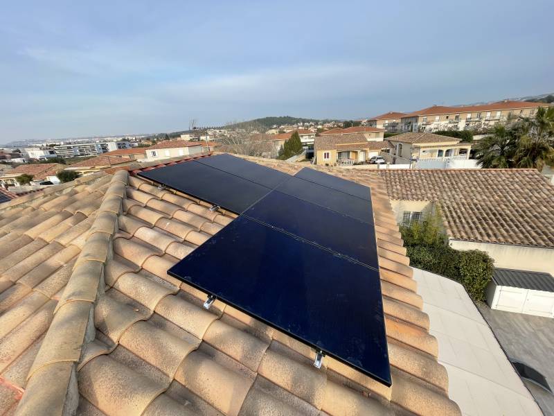 découvrez comment réduire vos factures d'électricité grâce aux panneaux photovoltaïques. profitez des offres avantageuses d'edf pour maximiser vos économies et investir dans une énergie renouvelable durable.