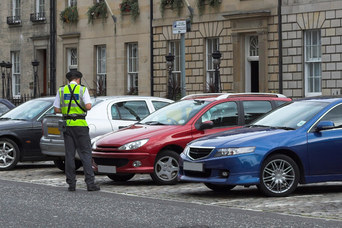 découvrez tout ce qu'il faut savoir sur la réglementation des parkings publics : règles, tarifs, zones de stationnement et bons conseils pour éviter les amendes.
