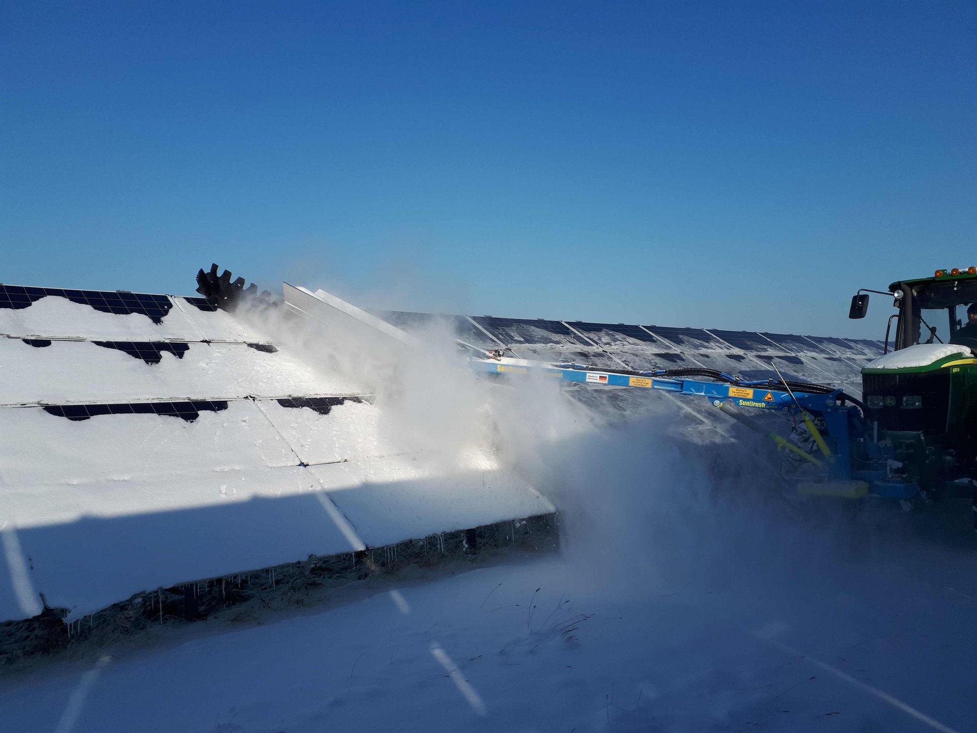 découvrez comment maximiser le rendement solaire en hiver grâce à des astuces pratiques et des technologies adaptées. optimisez votre installation photovoltaïque pour profiter des rayons du soleil même pendant la saison froide.