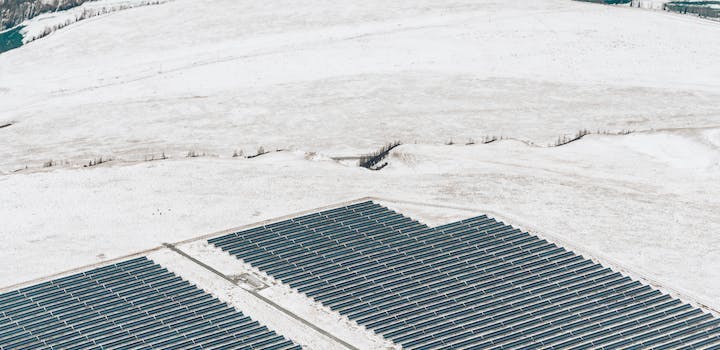 découvrez comment optimiser le rendement de vos panneaux solaires en hiver. apprenez des astuces pour maintenir leur efficacité malgré les conditions climatiques froides et maximiser votre production d'énergie.