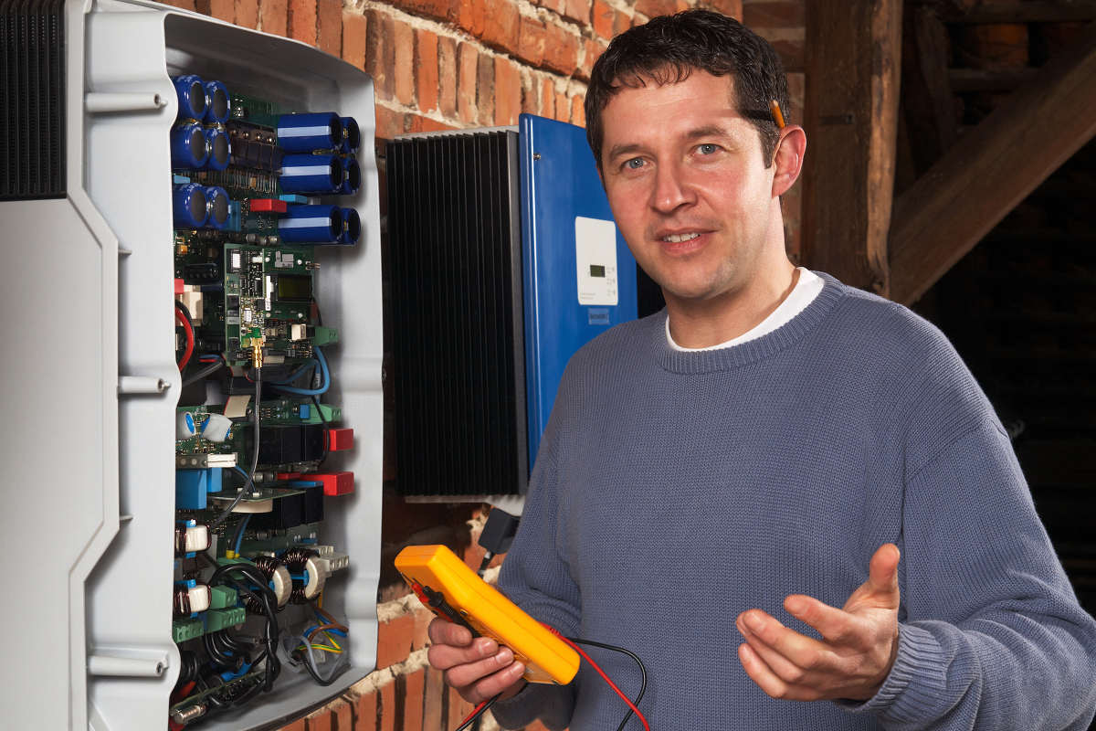 découvrez nos services de réparation de panneaux solaires pour assurer un fonctionnement optimal de votre installation. notre équipe d'experts intervient rapidement pour diagnostiquer et résoudre tous vos problèmes liés aux panneaux solaires, garantissant ainsi un rendement maximal et une durabilité accrue. contactez-nous dès maintenant pour un dépannage rapide et efficace!