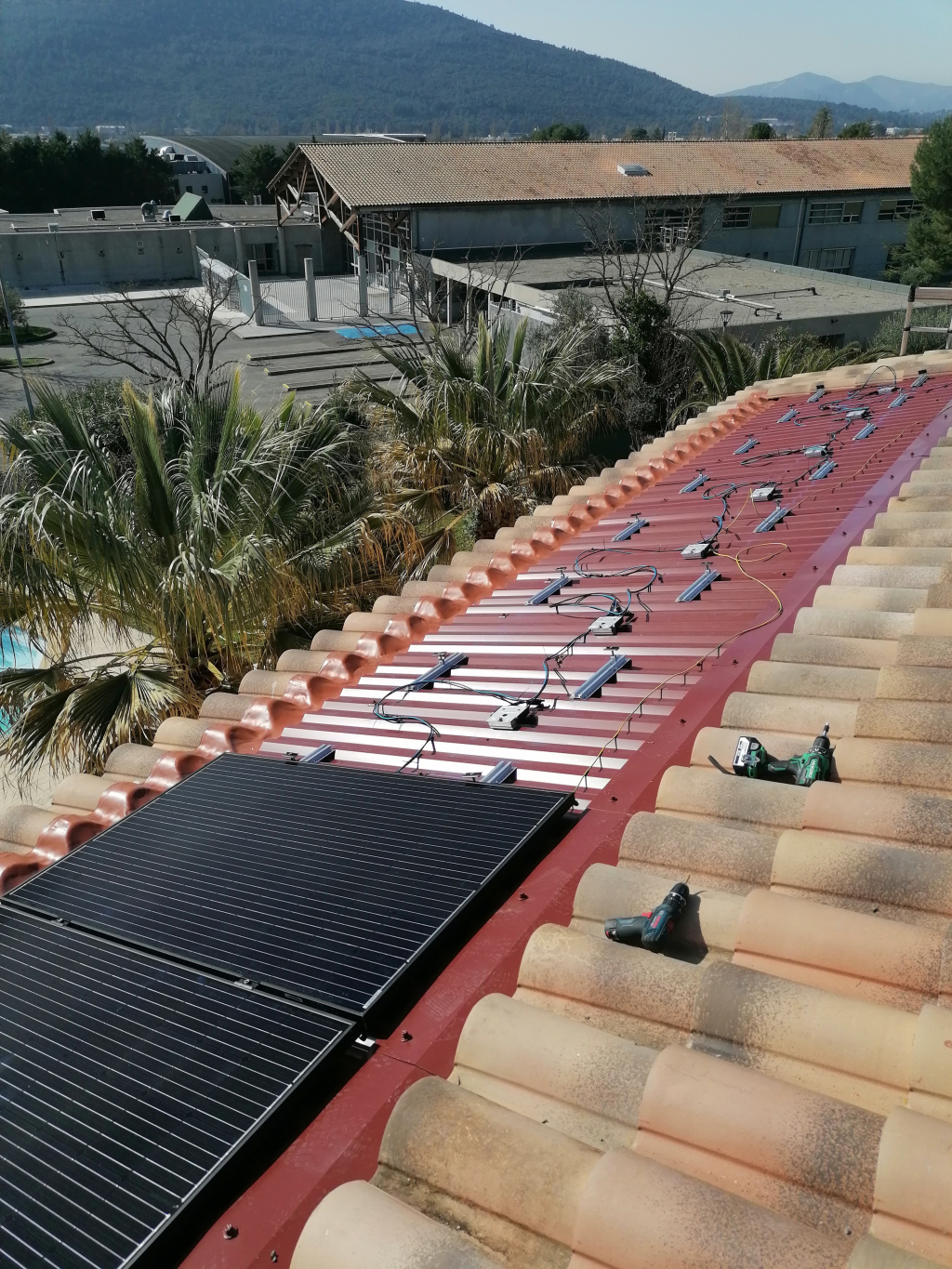 découvrez notre service de sav photovoltaïque, dédié à l'entretien et à la réparation de vos installations solaires. profitez d'une expertise professionnelle et d'un support réactif pour optimiser la performance de vos panneaux solaires.