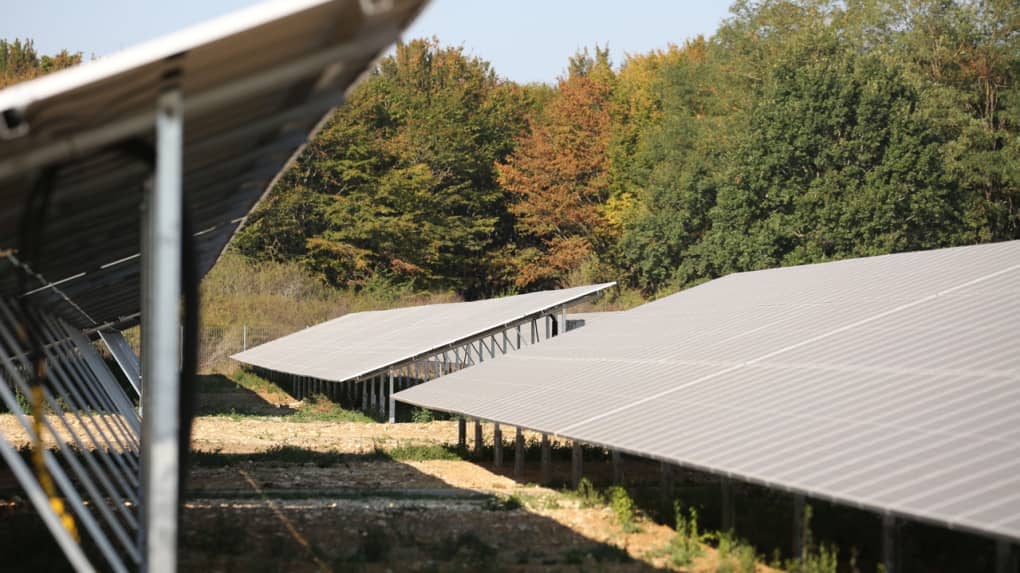 découvrez les dernières innovations et tendances du secteur solaire en 2025. informez-vous sur les technologies émergentes, les solutions énergétiques durables et les opportunités de croissance dans l'énergie solaire pour un avenir plus vert.