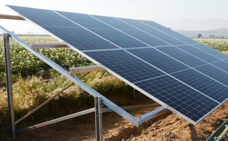 découvrez les avantages des systèmes solaires au sol, une solution efficace pour produire de l'énergie renouvelable. optimisez votre espace extérieur tout en contribuant à un avenir durable grâce à des panneaux photovoltaïques installés sur terrain. informez-vous sur les meilleures pratiques d'installation et de maintenance pour maximiser votre investissement.