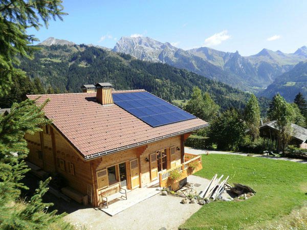 découvrez notre chalet solaire, une oasis de confort et de durabilité au cœur de la nature. profitez d'un espace moderne et éco-responsable, où l'énergie solaire s'allie à un design chaleureux pour des séjours inoubliables.